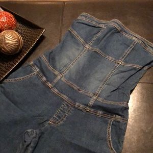 👌🏽Sexy, denim Bermuda length jumpsuit